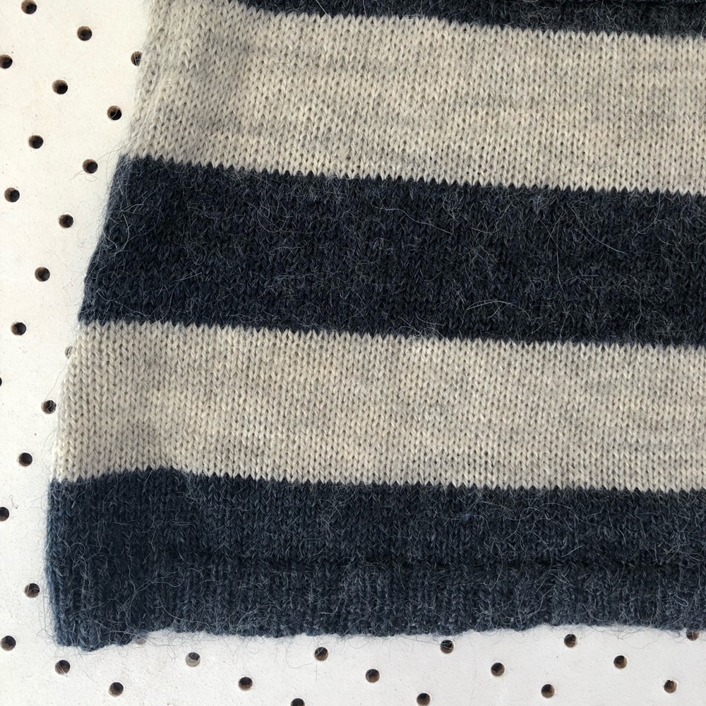 Girls size 12 COUNTRY ROAD knitted stripe dress - Picture 4 of 8